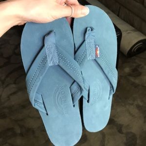 RARE🔹Rainbow flip flops🔹